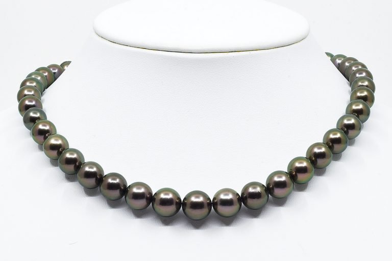 Black Tahitian Peacock Necklace