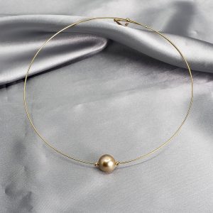 Southsea gold pearl necklace