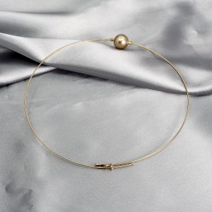 Southsea gold pearl necklace