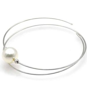 White south sea pearl bracelet on white gold setting