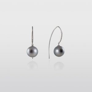 Boucles d'oreilles en perles noires de Tahiti avec diamants