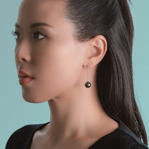 ブラックタヒチ真珠ダイヤモンドイヤリング