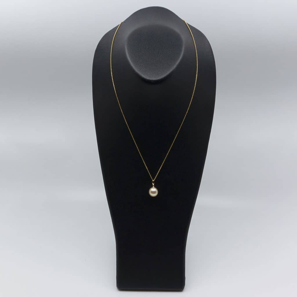 Miyana Pendant