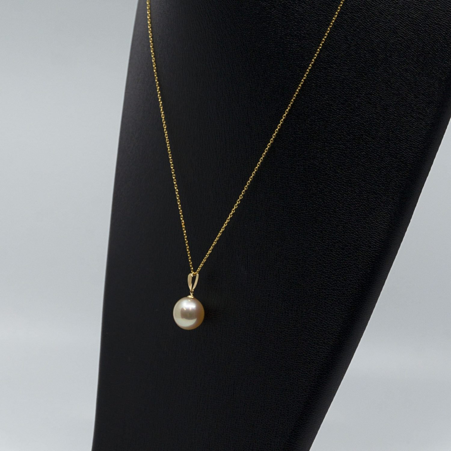 Miyana Pendant - Image 3