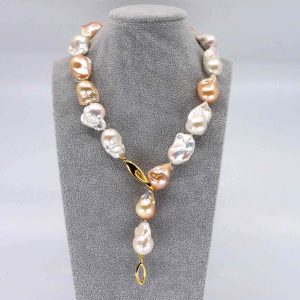 Autumn Leaves Necklace - Image 5