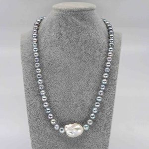Mercury Pearl Necklace - Image 1