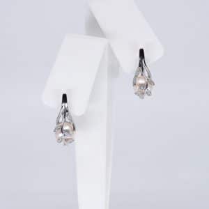 Boucles d'oreilles en perles Akoya japonaises avec diamants