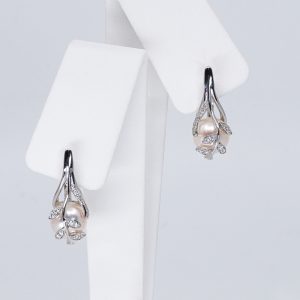 Boucles d'oreilles en perles Akoya japonaises avec diamants