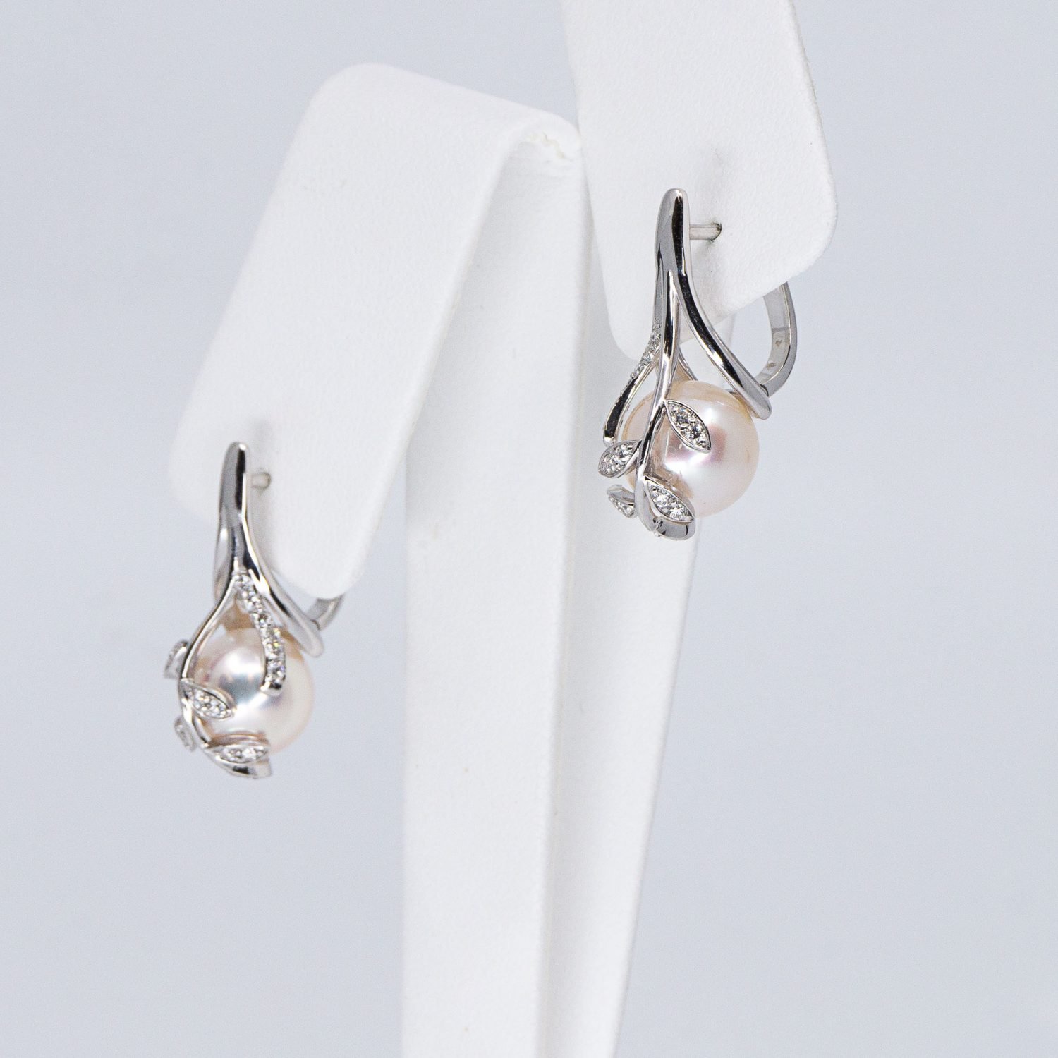 Boucles d'oreilles en perles Akoya japonaises avec diamants