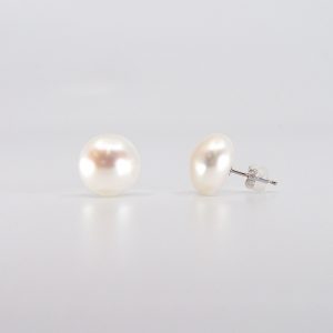 Freshwater Pearls.jp Tokio Japani, Korvakorut