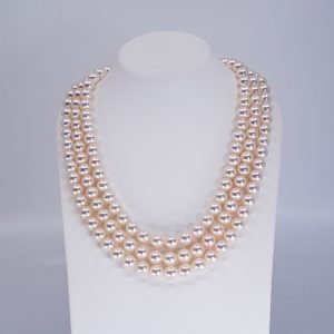 Elizabeth japanese pearl necklace Japanese Akoya pearls.jp Tokyo Japan