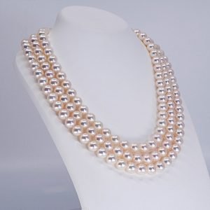 Elizabeth japanese pearl necklace Japanese Akoya pearls.jp Tokyo Japan