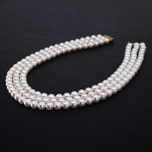 Elizabeth japanese pearl necklace Japanese Akoya pearls.jp Tokyo Japan