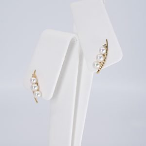 Japanese Akoya Pearls Earrings with diamonds, Tokyo, Japan