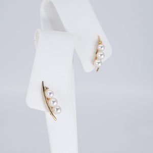 Japanese Akoya Pearls Earrings with diamonds, Tokyo, Japan