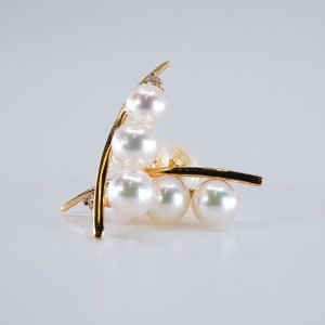 Japanese Akoya Pearls Earrings with diamonds, Tokyo, Japan