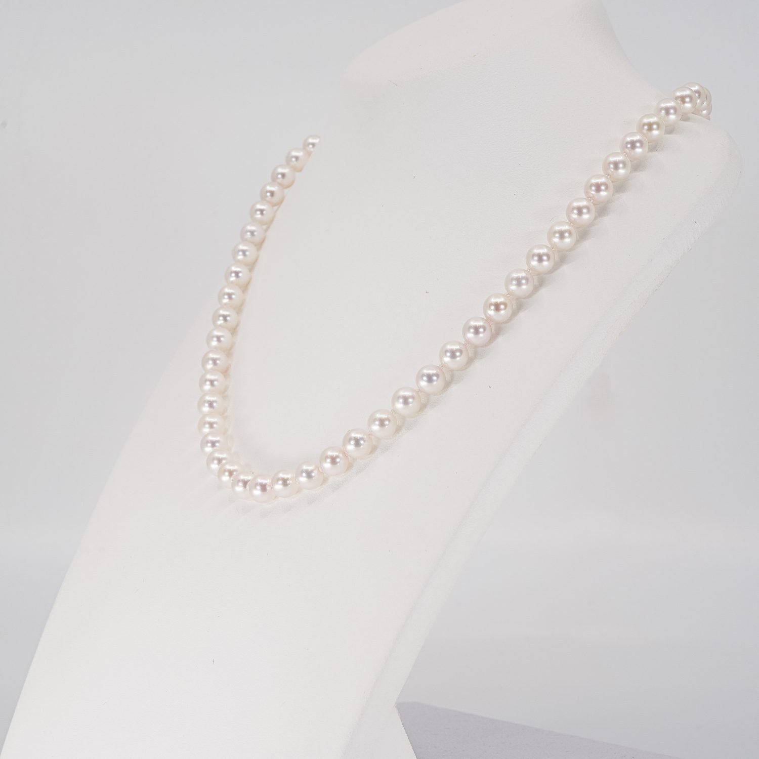 HESTIA Akoya Pearl Necklace by pearls.jp Tokyo Japan