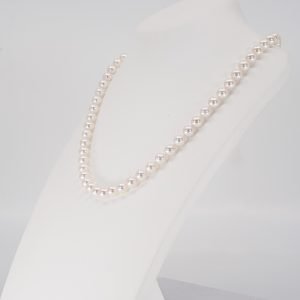 HESTIA Akoya Pearl Necklace by pearls.jp Tokyo Japan