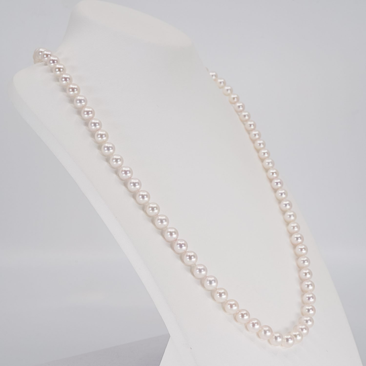 HESTIA Akoya Pearl Necklace by pearls.jp Tokyo Japan