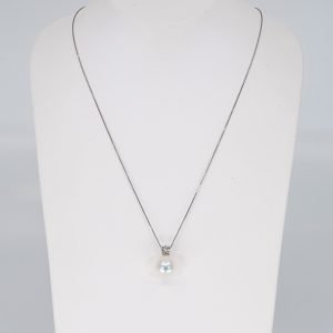 pearls and diamond necklace pearls.jp Tokyo Japan Andromeda