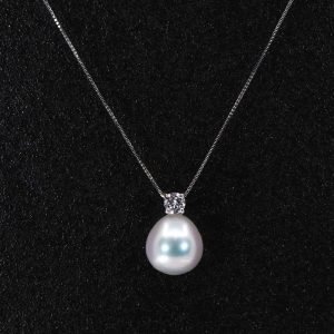 pearls and diamond necklace pearls.jp Tokyo Japan Andromeda