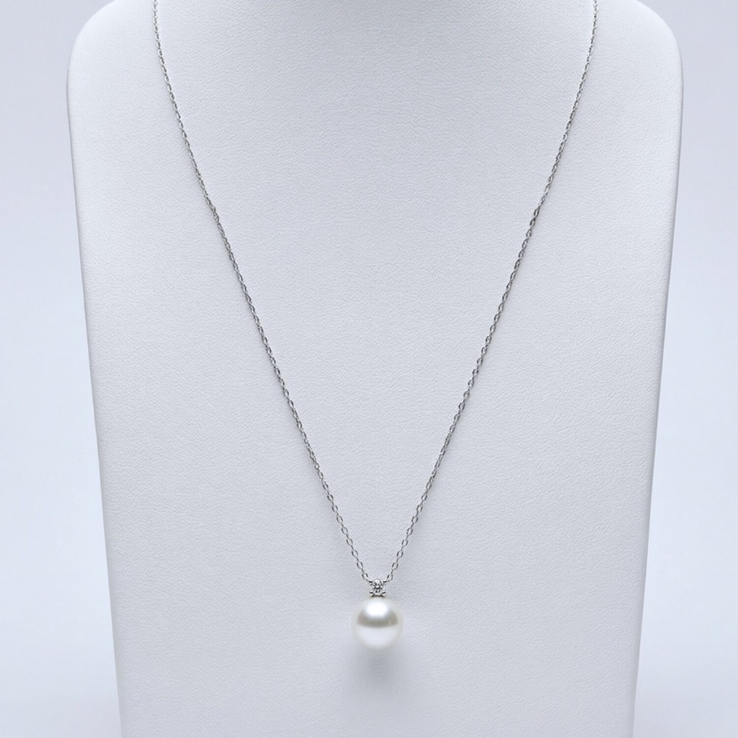 Japanese Akoya Pearl Necklace Platinum Diamond